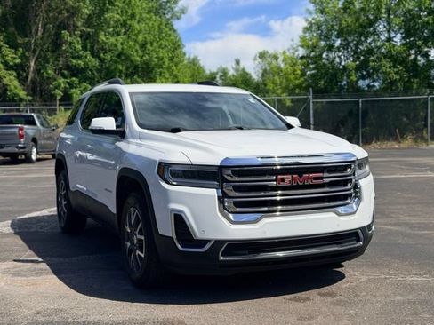 Used 2022 GMC Acadia SLE w/ Driver Convenience Package FWD image 4