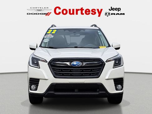 Used 2022 Subaru Forester Premium AWD/4WD image 8