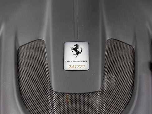 Used 2019 Ferrari Portofino image 53