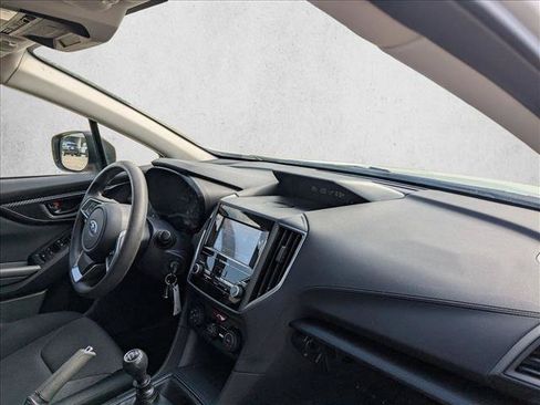 Used 2018 Subaru Crosstrek 2.0i AWD/4WD image 19