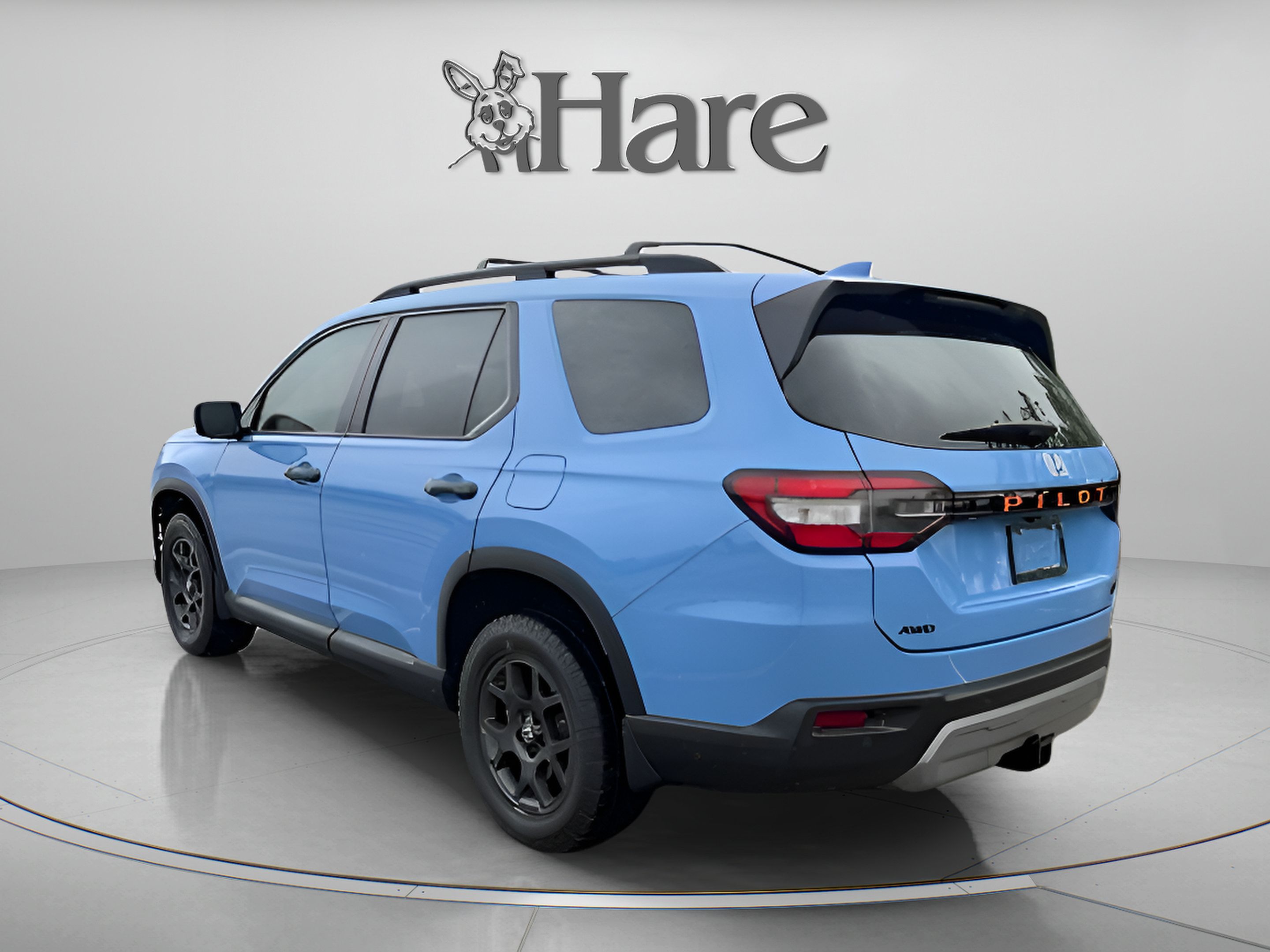 Certified 2023 Honda Pilot TrailSport image 3