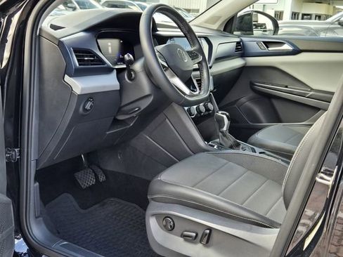 Certified 2023 Volkswagen Taos SE w/ Panoramic Sunroof Package FWD image 13