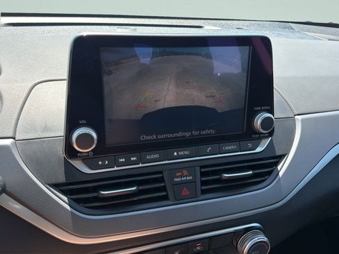 Used 2025 Nissan Altima 2.5 SR FWD image 26