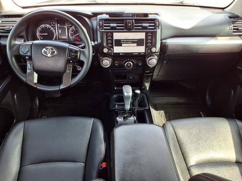 Used 2021 Toyota 4Runner TRD Off-Road Premium w/ Moonroof Package AWD/4WD image 5
