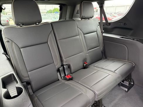 New 2026 GMC Yukon XL Elevation w/ Elevation Premium Package AWD/4WD image 23