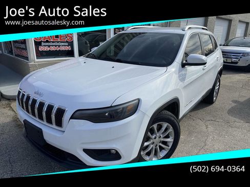 Used 2019 Jeep Cherokee Latitude w/ Cold Weather Group image 1