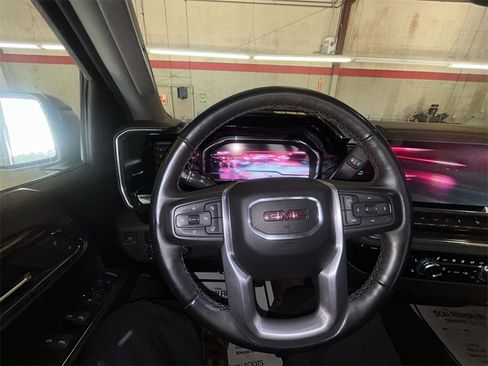 Used 2023 GMC Sierra 1500 Elevation image 20