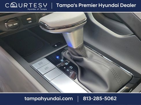 Certified 2025 Hyundai Elantra Sport image 29