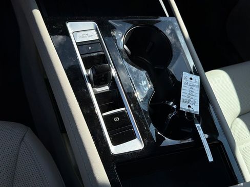 New 2026 Volkswagen Atlas SEL image 25