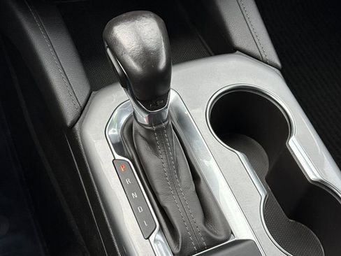 Used 2019 Chevrolet Blazer LT image 32