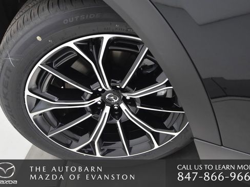 Used 2025 MAZDA CX-70 Plug-In Hybrid w/ Premium Pkg image 38