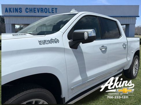 New 2026 Chevrolet Silverado 1500 High Country AWD/4WD image 11