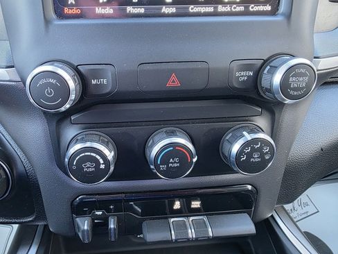 Used 2021 RAM 1500 Big Horn image 16