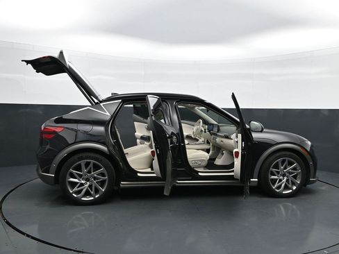 Used 2025 Genesis GV60 Advanced AWD/4WD image 42