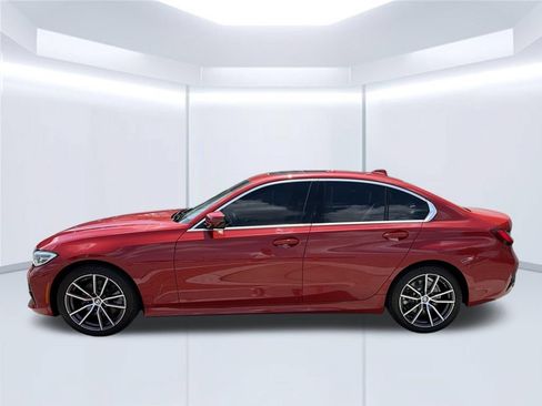 Used 2022 BMW 330i Sedan w/ Convenience Package RWD image 3