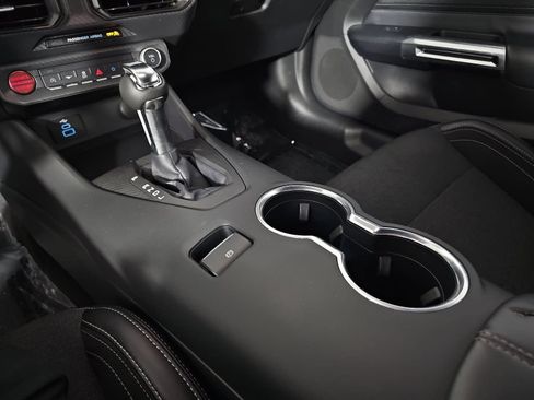 Used 2025 Ford Mustang Convertible RWD image 22