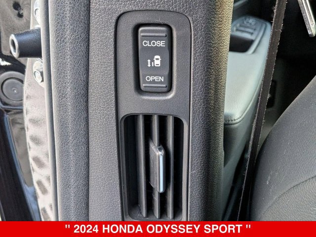 Used 2024 Honda Odyssey Sport image 29