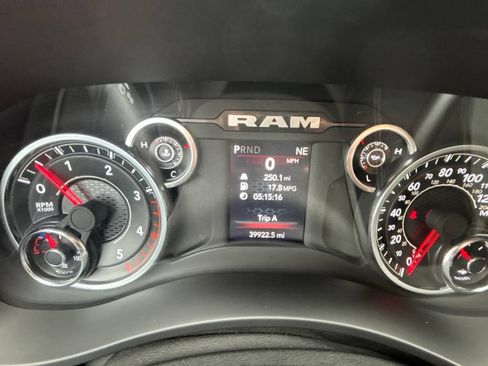 Used 2024 RAM 3500 Big Horn w/ Night Edition AWD/4WD image 16