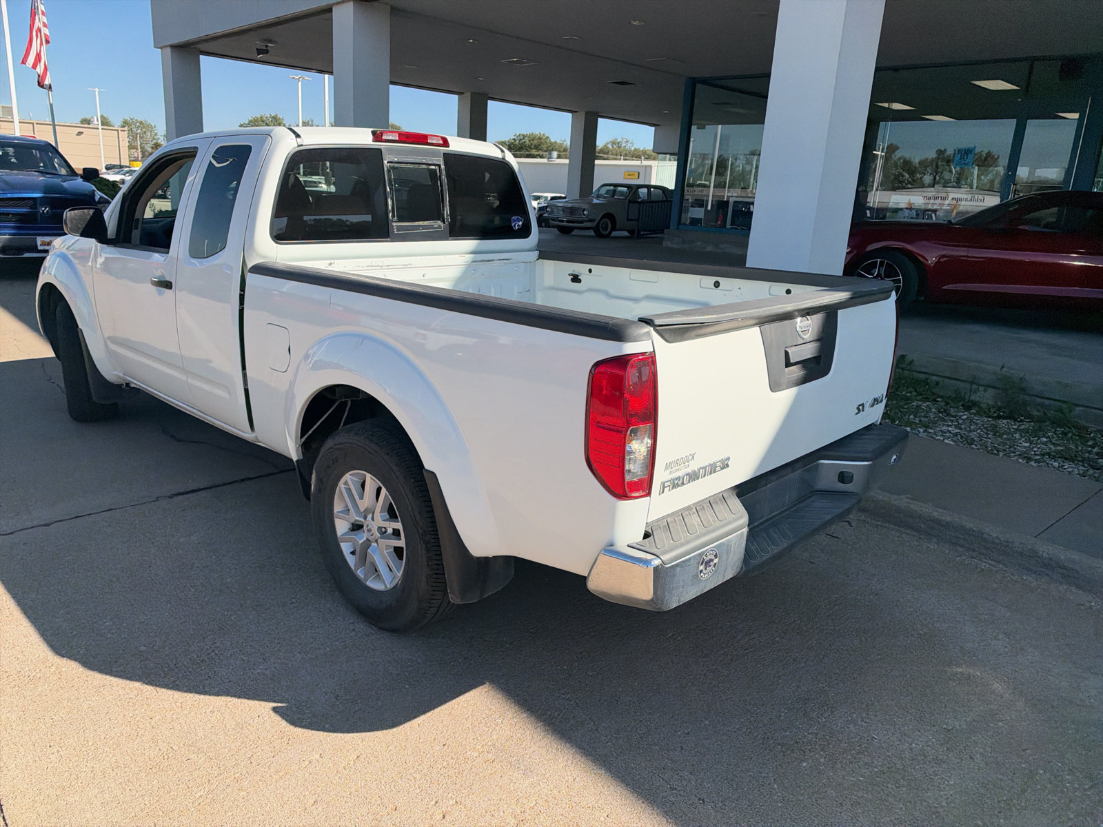 Used 2018 Nissan Frontier SV AWD/4WD image 8