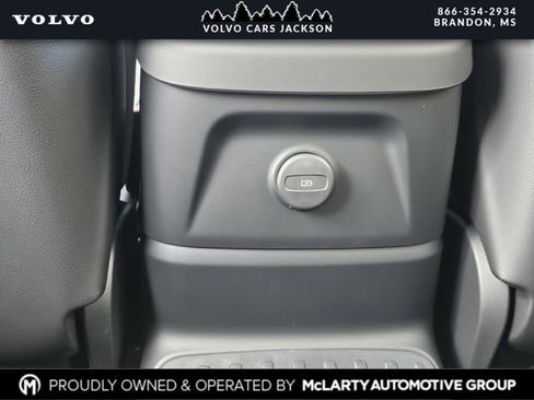New 2026 Volvo XC60 T8 Plus w/ Protection Package Premier AWD/4WD image 18