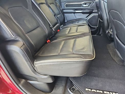 Used 2020 RAM 1500 Laramie AWD/4WD image 16
