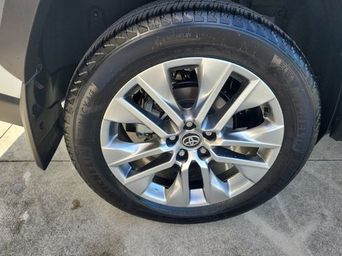 Certified 2025 Toyota RAV4 XLE Premium FWD image 8