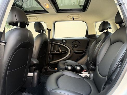 Used 2011 MINI Cooper Countryman S w/ Premium Pkg image 15