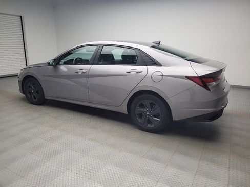 Used 2023 Hyundai Elantra SEL FWD image 3