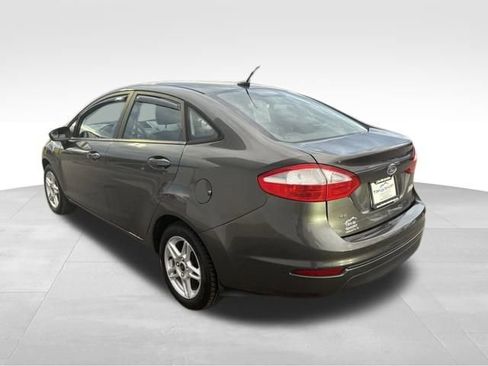 Used 2019 Ford Fiesta SE image 11