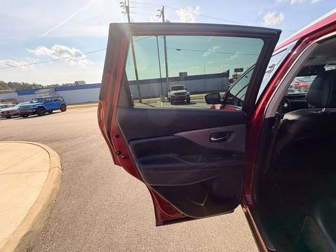 Used 2020 Nissan Murano SL FWD image 11