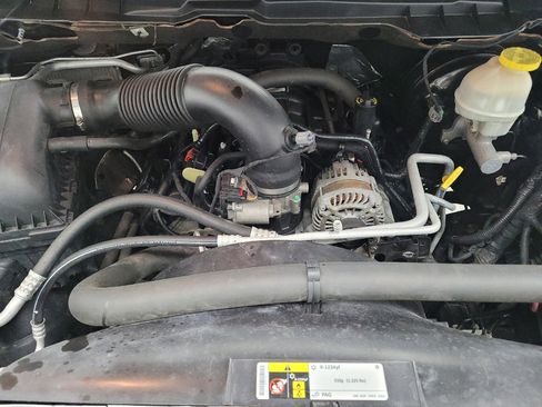 Used 2017 RAM 1500 Sport w/ Black Ram 1500 Sport Group image 30