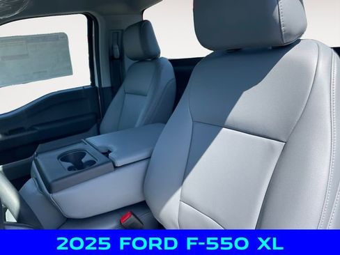 New 2025 Ford F550 4x4 Regular Cab Super Duty w/ XL Chrome Package image 12
