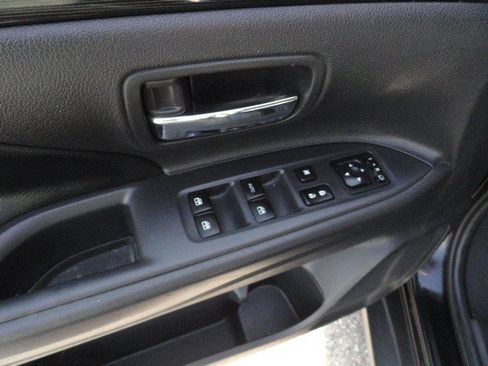 Used 2018 Mitsubishi Outlander GT AWD/4WD image 17