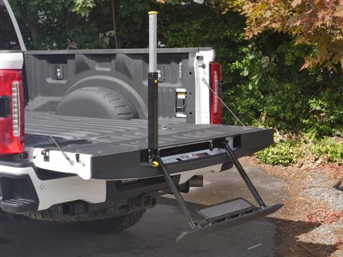 Certified 2024 Ford F350 Lariat w/ Lariat Ultimate Package AWD/4WD image 25