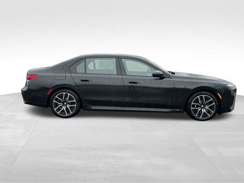 New 2026 BMW 740i xDrive w/ Premium Package AWD/4WD image 2