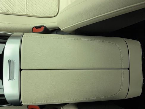 Used 2024 Mercedes-Benz C 300 4MATIC Sedan image 37