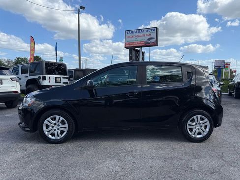 Used 2020 Chevrolet Sonic LT image 2