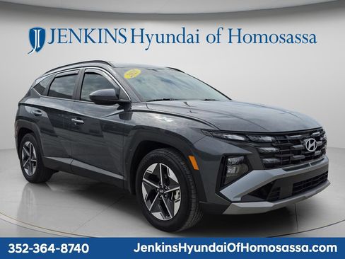 Used 2025 Hyundai Tucson SEL FWD image 12