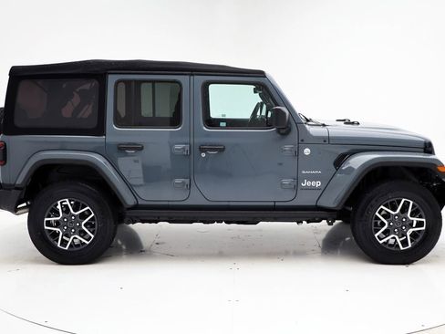 Used 2024 Jeep Wrangler Sahara w/ Technology Group image 3