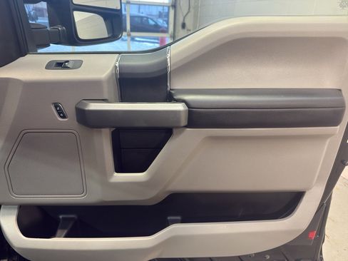 Used 2017 Ford F250 XLT w/ FX4 Off-Road Package image 20