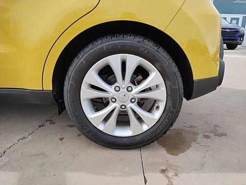 Used 2015 Kia Soul + w/ Audio Package image 16