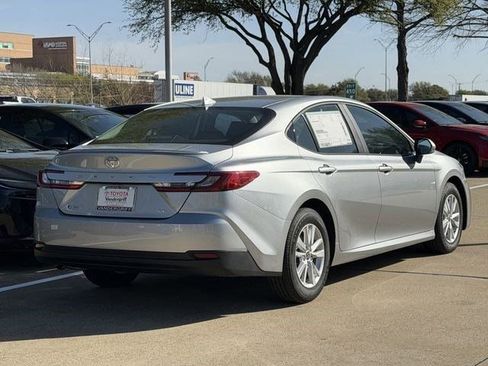 New 2026 Toyota Camry LE image 4