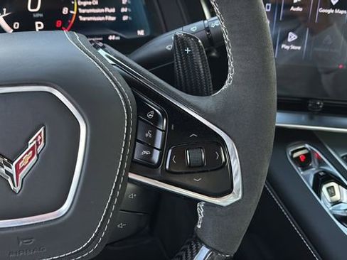 Used 2025 Chevrolet Corvette Z06 image 23
