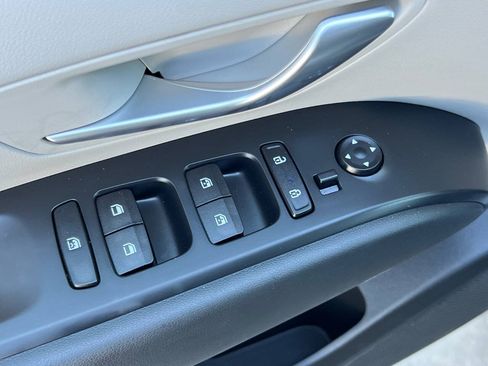Used 2022 Hyundai Tucson SEL AWD/4WD image 16