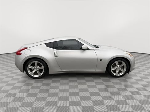 Used 2012 Nissan 370Z Coupe image 5
