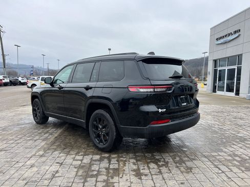 Used 2024 Jeep Grand Cherokee L Laredo image 6