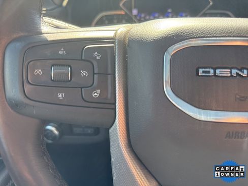 Used 2021 GMC Yukon XL Denali w/ Denali Premium Package image 19