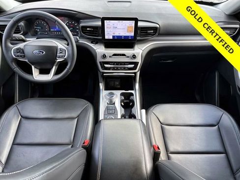 Certified 2024 Ford Explorer XLT w/ Equipment Group 202A image 9
