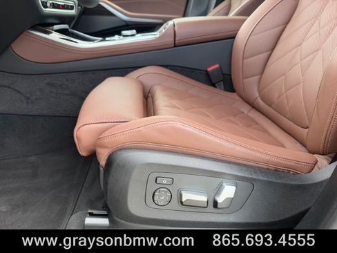 Used 2026 BMW X5 xDrive40i AWD/4WD image 11