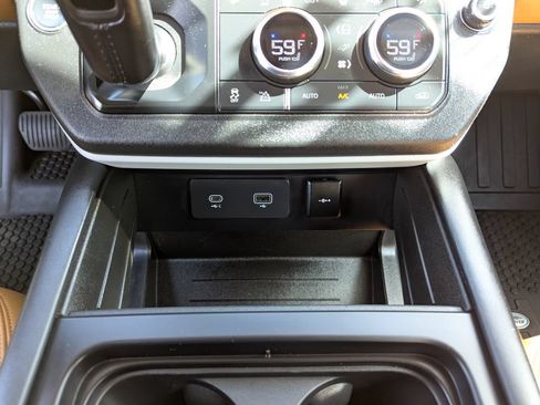 Used 2024 Land Rover Defender 90 S AWD/4WD image 25